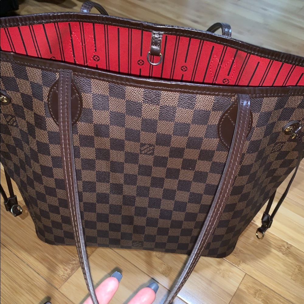 Louis Vuitton never full MM bag
